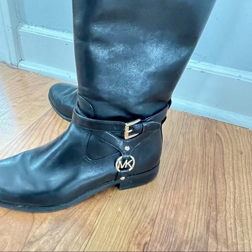 Michael Kors Riding Boots Black Brown Leather Logo Buckle Tall Boots 6 - Picture 5 of 6